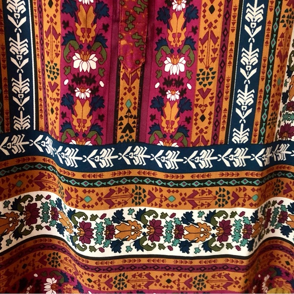 Magnolia Grace Small V Neck Preppy Sleeveless Button Detail Tank Top Mult Color - Picture 5 of 8